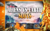 Aliens vs Earth Slots Screen Shot 3
