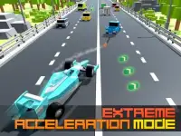 Traffic Racing: Blocky War Screen Shot 1