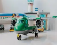Cargo Plane lego games Screen Shot 1