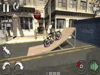 Trial 5 Racing Game Screen Shot 1