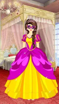Princess Prom Dress Up Game Screen Shot 0