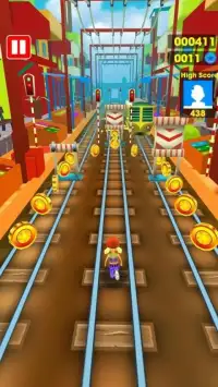 Train Surf Run - Subway Endless Game Screen Shot 4