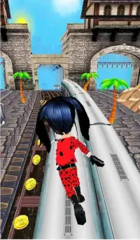 Subway Lady Bug Run Free Game Screen Shot 2