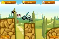 Moto Hero -- endless motorcycle running game Screen Shot 9