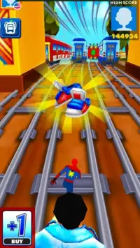 Amazing Super Heroes Running : Subway Home Runner Screen Shot 4