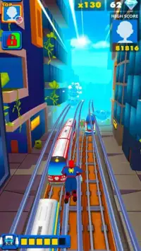 Amazing Super Heroes Running : Subway Home Runner Screen Shot 5